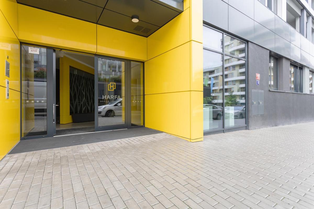 Yellow Apartment With Parking Praga Exterior foto